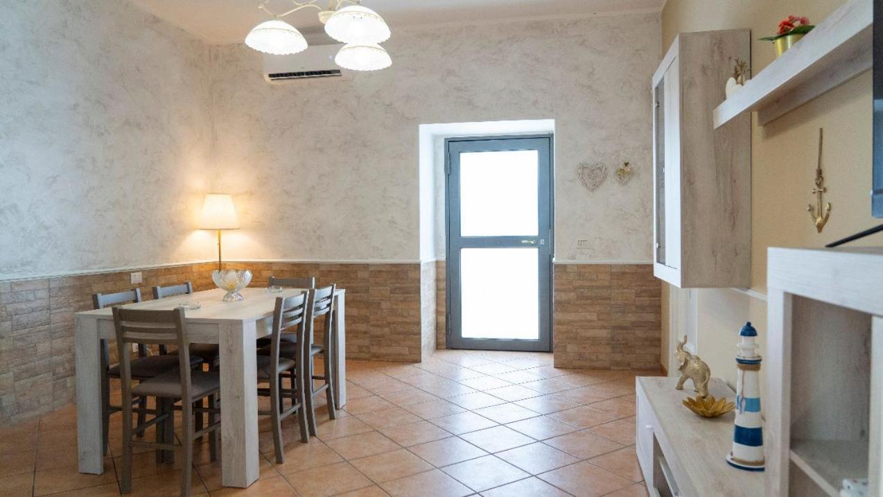 קטאניה 238 Holiday House מראה חיצוני תמונה